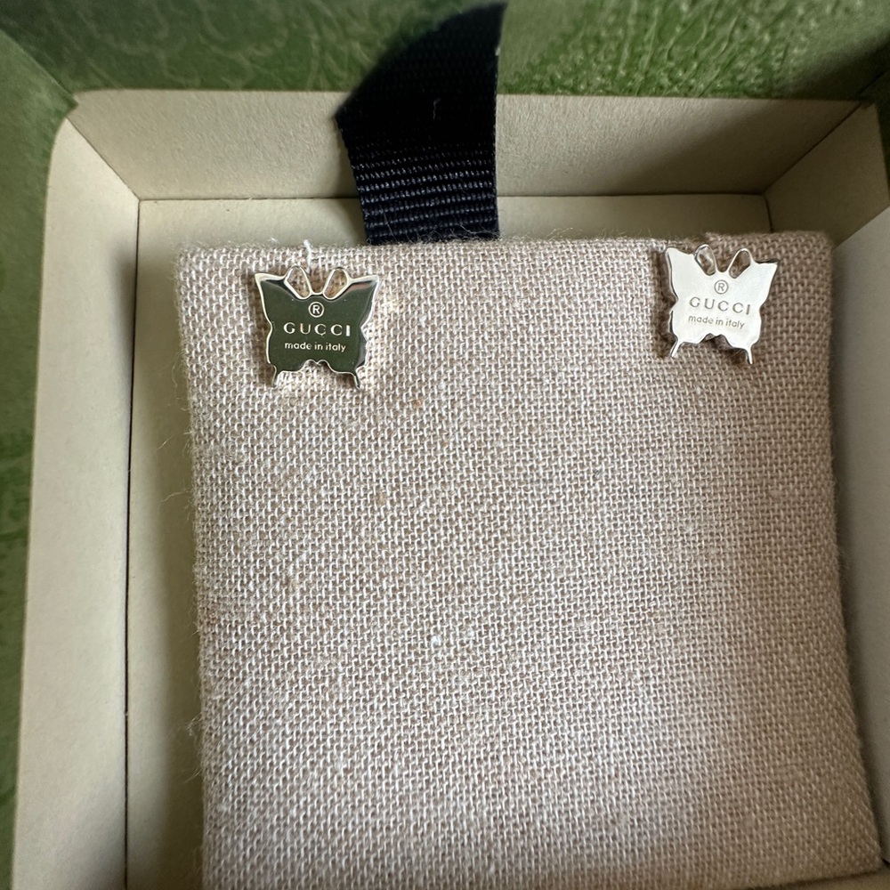 Gucci .925 🦋 Stud Earrings - Picture 4 of 16